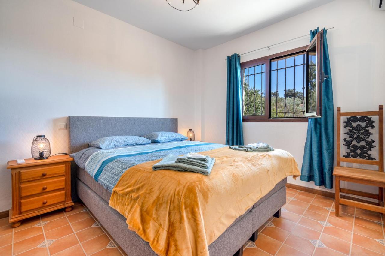 Hacienda La Buena Vida B&B En Appartementen Casita La Bruja Algarinejo Exteriér fotografie